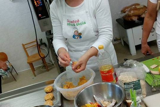 Jak vařit z čerstvých sezónních potravin - seminář pro kuchařky mateřských škol 1