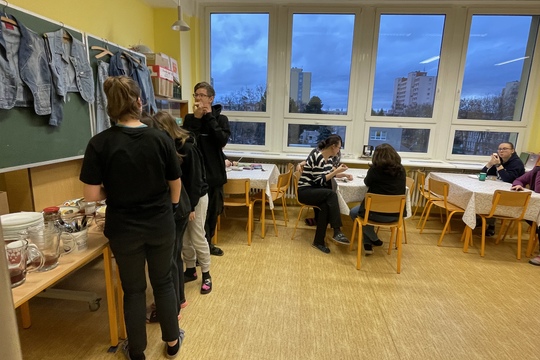 Na ZŠ Oskol v Kroměříži se úspěšně rozjíždí projekt Snídaňový klub 1