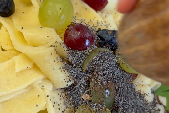 I jednoduché jídlo může učit  1