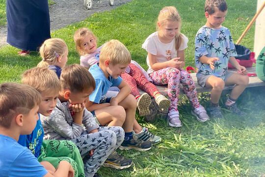 Přírodní zahrada spojila generace Přírodní zahrada spojila generace 1
