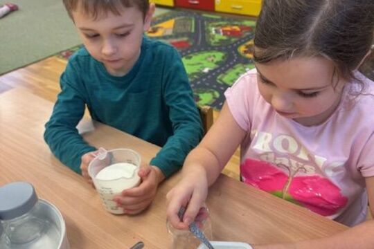 Výroba bílého jogurtu - Sovičky 1