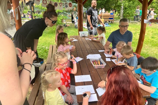 Piknik na školní zahradě a "Na silnici bezpečně" 1
