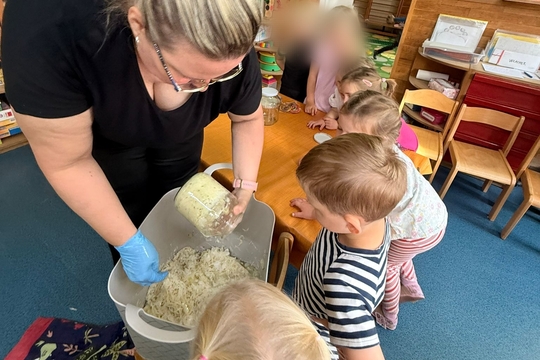 S dětmi šlapeme zelí! S dětmi šlapeme zelí! 1