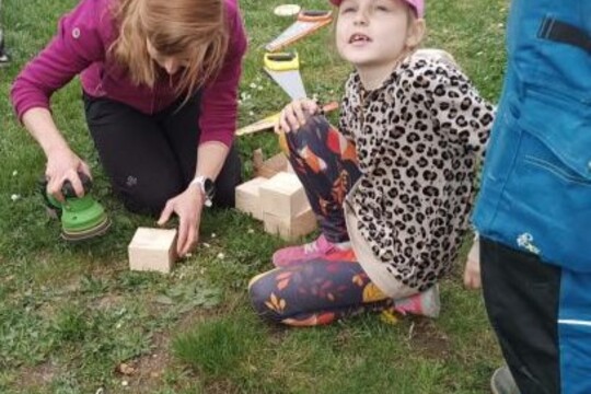 JARO na školní ZAHRÁDCE  1