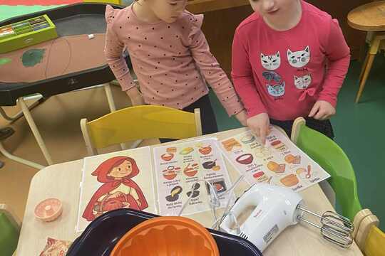 Pečeme pro babičku z pohádky 1