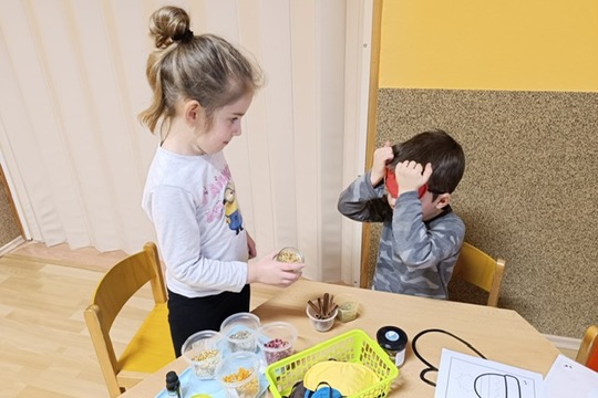 Sensory play s bylinkami a obilninami! 1
