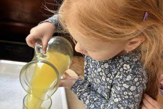 Výroba pomerančového džusu Výroba pomerančového džusu 1