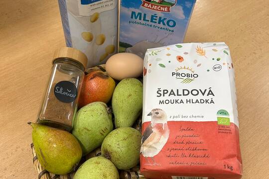 Kytičky z MŠ Kollárova - Hrušková dobrota ze zahrady Kytičky z MŠ Kollárova - Hrušková dobrota ze zahrady 1