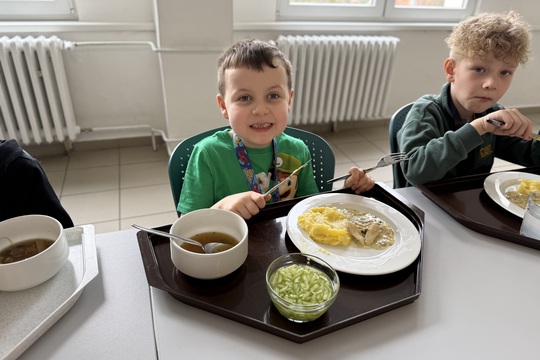 Když jaro dorazí i na talíř Když jaro dorazí i na talíř 1