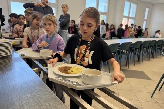 Den Země u nás ve školní jídelně Den Země u nás ve školní jídelně 1