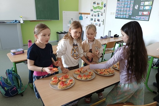 Zdravé vaření ve 3. A: Zeleninová pomazánka Zdravé vaření ve 3. A: Zeleninová pomazánka 1