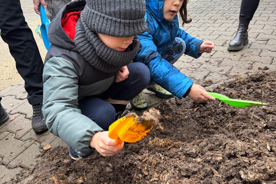 MŠ Dukelských hrdinů - Na jeden den zahradníkem 1