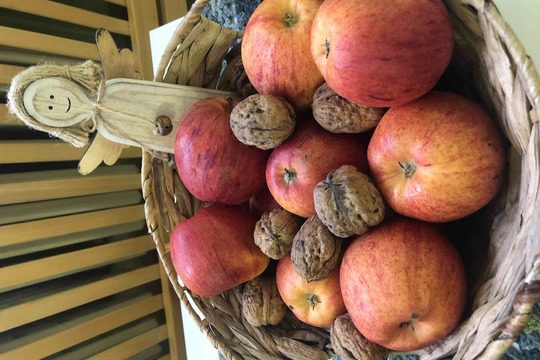 Cesta za tajemstvím babiččiny kuchyně: PODZIM co zahřeje a uzdraví Cesta za tajemstvím babiččiny kuchyně: PODZIM co zahřeje a uzdraví 1