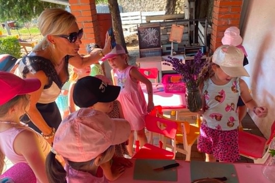 Společně na dálku: Domácí ovocná limonáda plná letních chutí 1