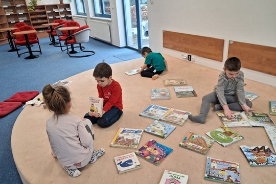 Návštěva knihovny v Tišnově a dobrodružství Nanažrané kozy 1
