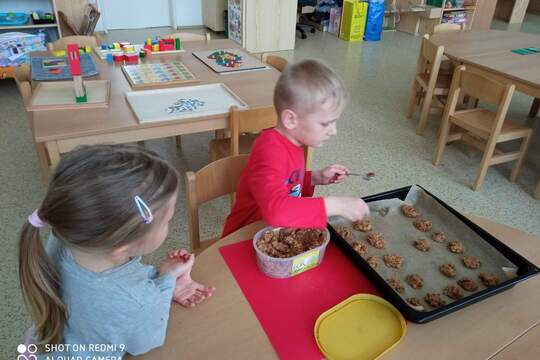  KUCHAŘÍCI  Z MŠ MÁNESOVA KROMĚŘÍŽ 1