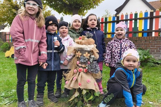 JARO na školní ZAHRÁDCE  1