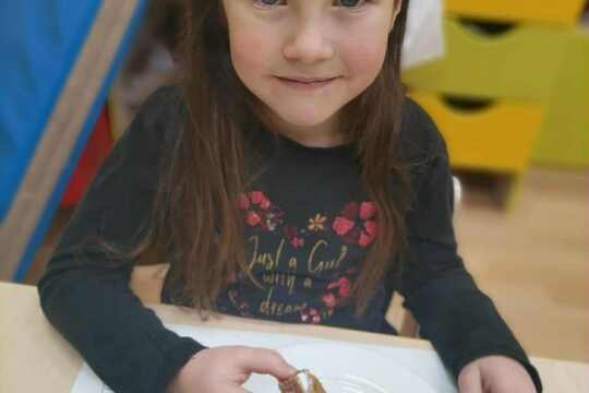 Děti pekly litý perník  1