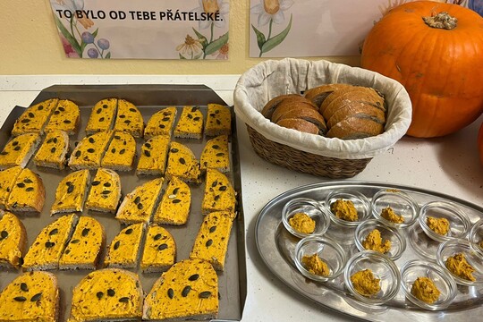 Občerstvení  "Dýňové slavnosti v Motýlku" 1