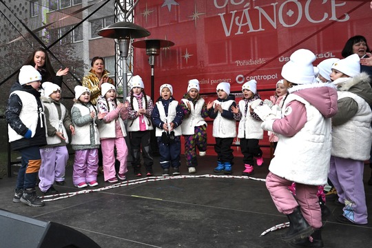 Vánoční vystoupení na Ústecké Vánoce 1