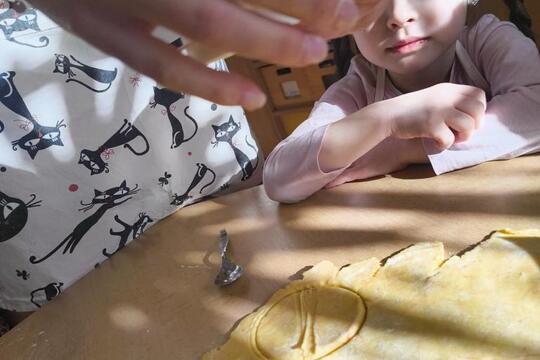 Pečeme s dětmi MRKVÁNKY se švestkovými povidly a vajíčkový QUICHE Pečeme s dětmi MRKVÁNKY se švestkovými povidly a vajíčkový QUICHE 1