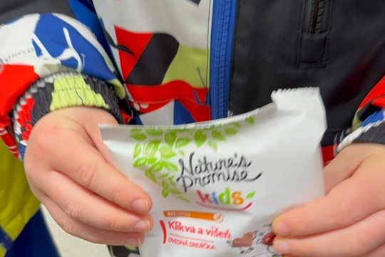 Děti si svačinu kupují 1