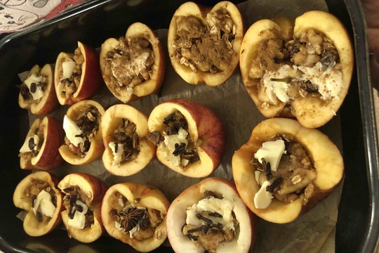 Cesta za tajemstvím babiččiny kuchyně: PODZIM co zahřeje a uzdraví Cesta za tajemstvím babiččiny kuchyně: PODZIM co zahřeje a uzdraví 1