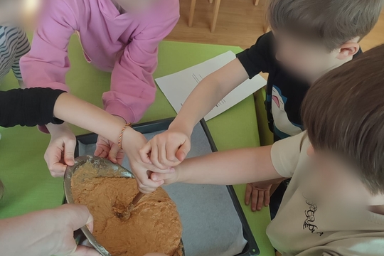 Jarní květinová buchta z mrkve 1