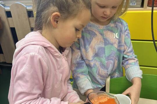 Spolupráce s rodiči – mrkvový den ve třídě Spolupráce s rodiči – mrkvový den ve třídě 1