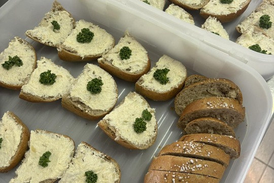 Svačinky učí děti samostatnosti Svačinky učí děti samostatnosti 1