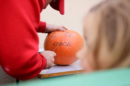 První farmářský trh ve školce se vydařil!  1