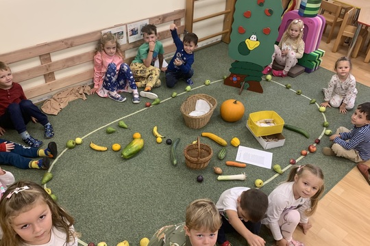 Máme rádi zeleninu - je v ní plno vitamínů Máme rádi zeleninu - je v ní plno vitamínů 1