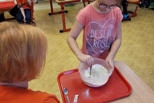 Halloweenské vaření a pečení v 1. a 2. ročníku 1