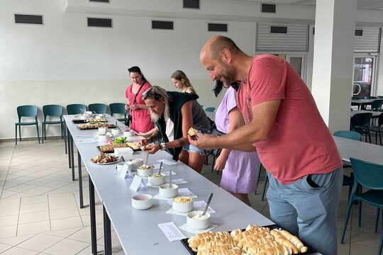 Pomazánková slavnost plná chutí a šikovných rukou Pomazánková slavnost plná chutí a šikovných rukou 1