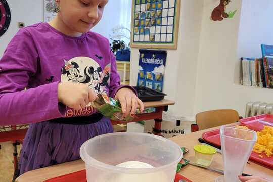 Halloweenské vaření a pečení v 1. a 2. ročníku 1