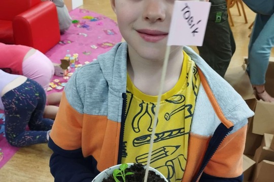 Dubnové aktivity ve třídě Motýlků a Včelek Dubnové aktivity ve třídě Motýlků a Včelek 1