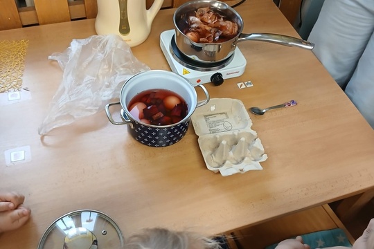 Barevné pokusy a vaječná pomazánka 1