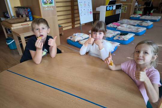 Sklízení mrkve a pečení mrkvových rohlíčků 1