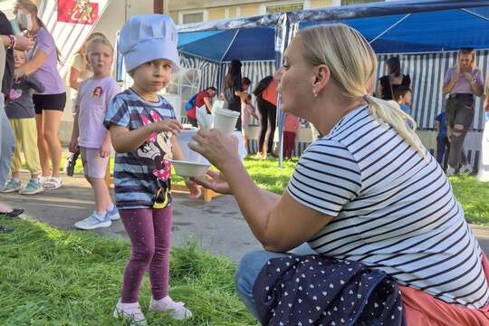 Společně vaříme a ochutnáváme Společně vaříme a ochutnáváme 1