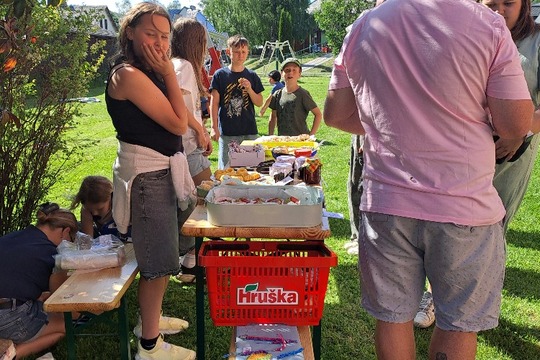 Piknik pro rodiče s dětmi spolu s farmářským jarmarkem Piknik pro rodiče s dětmi spolu s farmářským jarmarkem 1