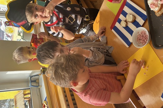 Karnevalové mlsání - Sluníčka 1