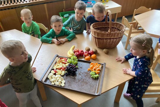 Kytičky z MŠ Kollárova-Jiřík slaví svátek 1