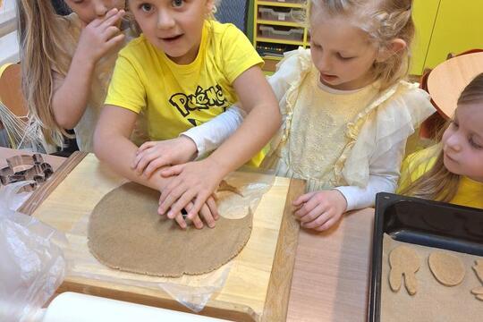 VELIKONOČNÍ PEČENÍ PERNÍČKŮ 1