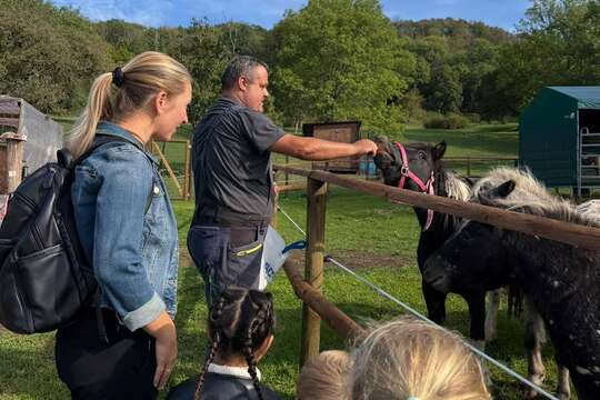 Modráček na Farmě Skalka Modráček na Farmě Skalka 1