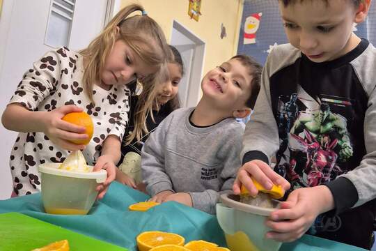 Džus a krmítka z čerstvých pomerančů 1