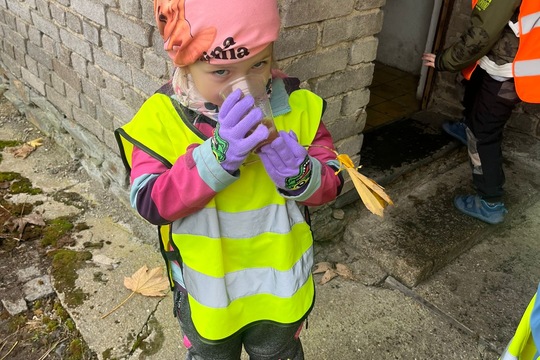 Návštěva moštárny Návštěva moštárny 1