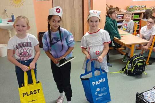 Objevujeme nové chutě s 1.B! Objevujeme nové chutě s 1.B! 1