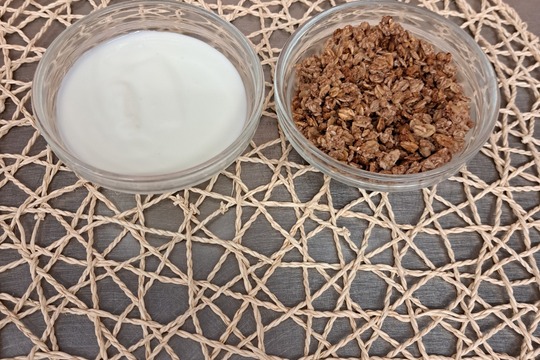 DOMÁCÍ KŘUPAVÁ GRANOLA 1