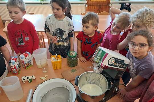 Cesta másla Cesta másla 1