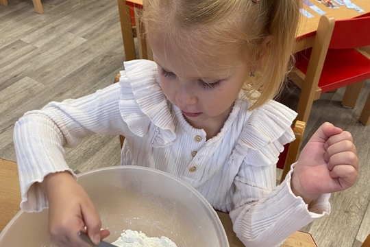 Motýlci z MŠ Kollárova - Svatomartinské rohlíčky Motýlci z MŠ Kollárova - Svatomartinské rohlíčky 1